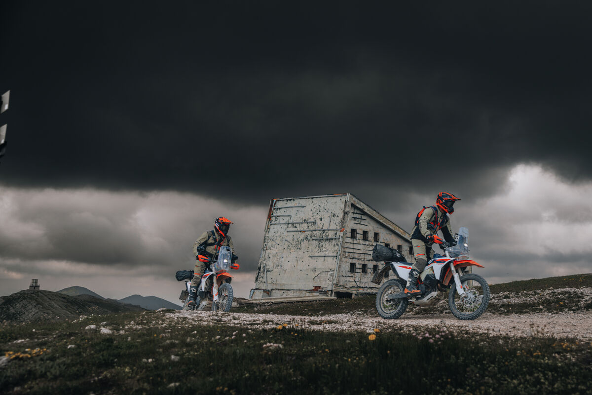 2027 KTM 690 Rally — three-quarter hero static (KTM MY27 press kit frame 01)